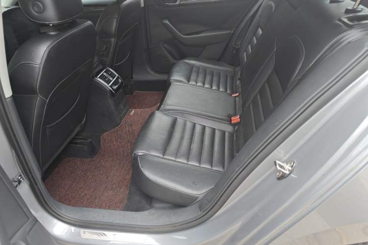 Used Skoda Superb 2016 TSI330 DSG Smart Drive Edition Left Rear Seat