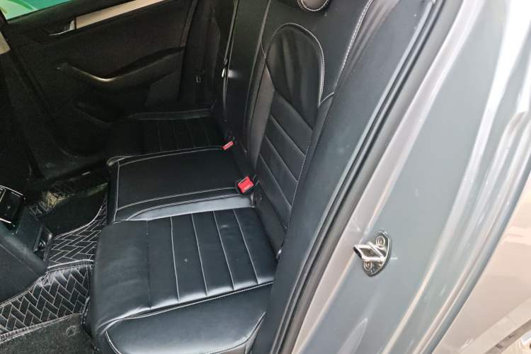 Used Skoda Superb 2016 TSI280 DSG Innovation Edition Left Rear Seat