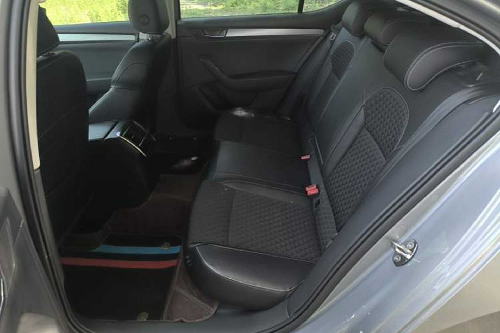 Used Skoda Superb 2016 TSI280 DSG Innovation Edition Left Rear Seat