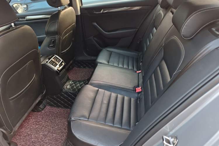 Used Skoda Superb 2016 TSI330 DSG Smart Drive Edition Left Rear Seat