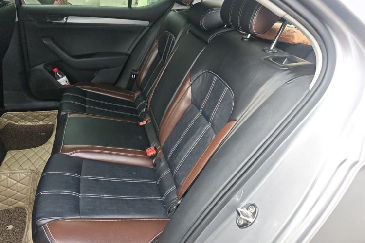 Used Skoda Superb 2016 TSI280 DSG Innovation Edition Left Rear Seat