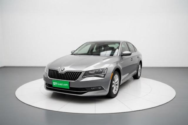 Skoda Superb 2016 TSI280 DSG Innovation Edition usado
