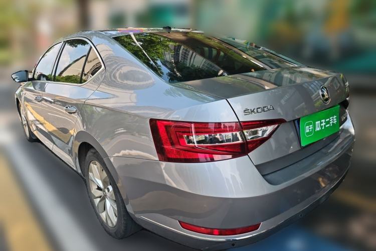 Used Skoda Superb 2016 TSI280 DSG Innovation Edition Rear Left 45 Deg
