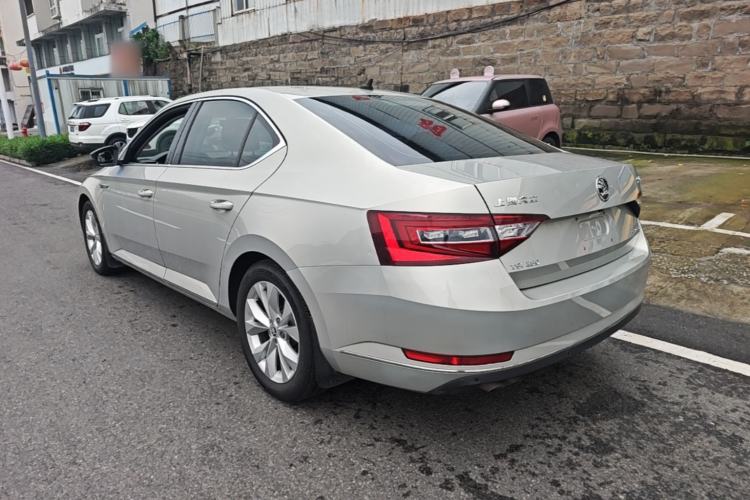 Used Skoda Superb 2016 TSI280 DSG Innovation Edition Rear Left 45 Deg