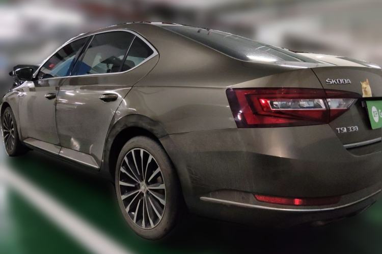 Used Skoda Superb 2016 TSI330 DSG Smart Drive Edition Rear Left 45 Deg