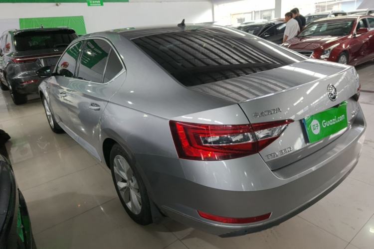 Used Skoda Superb 2016 TSI330 DSG Innovation Edition Rear Left 45 Deg