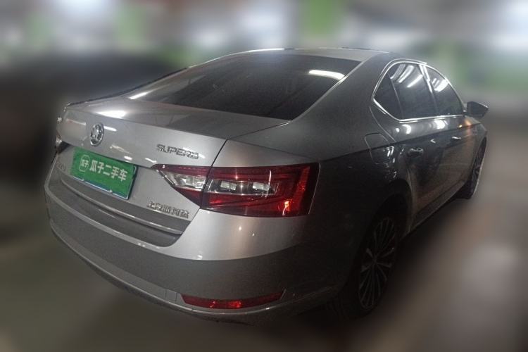 Used Skoda Superb 2016 TSI330 DSG Smart Drive Edition Rear Right 45 Deg
