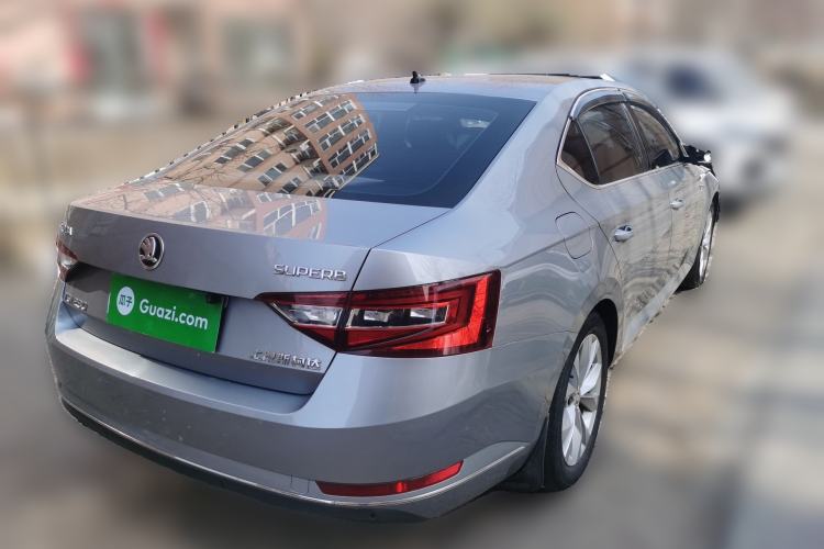 Used Skoda Superb 2016 TSI280 DSG Innovation Edition Rear Right 45 Deg