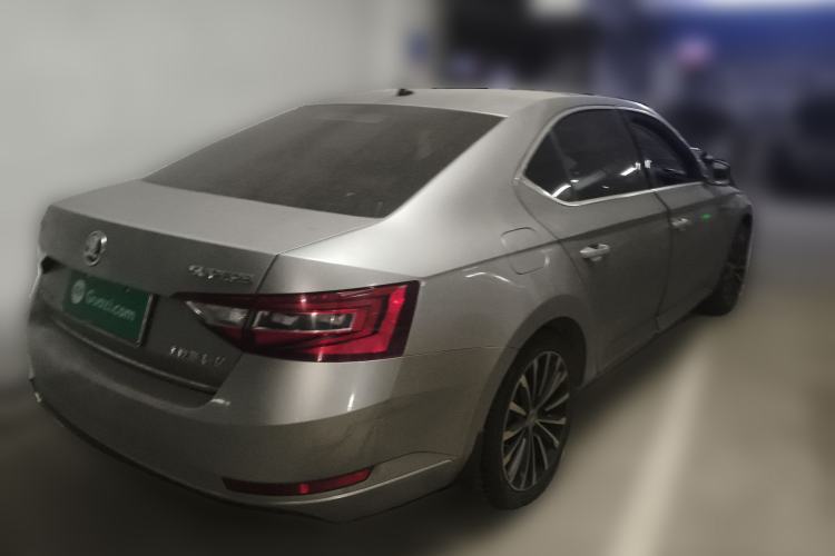 Used Skoda Superb 2016 TSI330 DSG Smart Drive Edition Rear Right 45 Deg