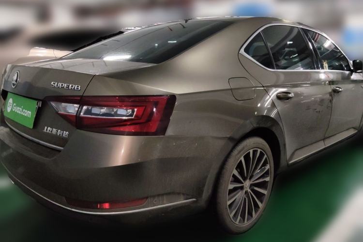 Used Skoda Superb 2016 TSI330 DSG Smart Drive Edition Rear Right 45 Deg
