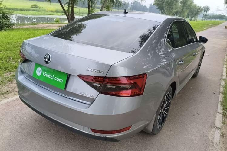 Used Skoda Superb 2016 TSI330 DSG Smart Drive Edition Rear Right 45 Deg