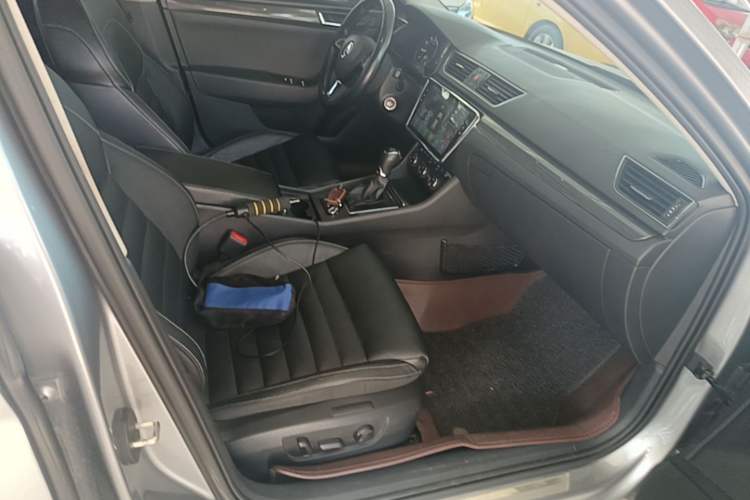 Used Skoda Superb 2016 TSI330 DSG Smart Drive Edition Right Front Seat