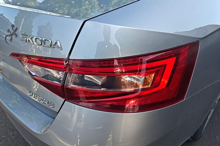 Used Skoda Superb 2016 TSI280 DSG Innovation Edition Right Rear Taillight