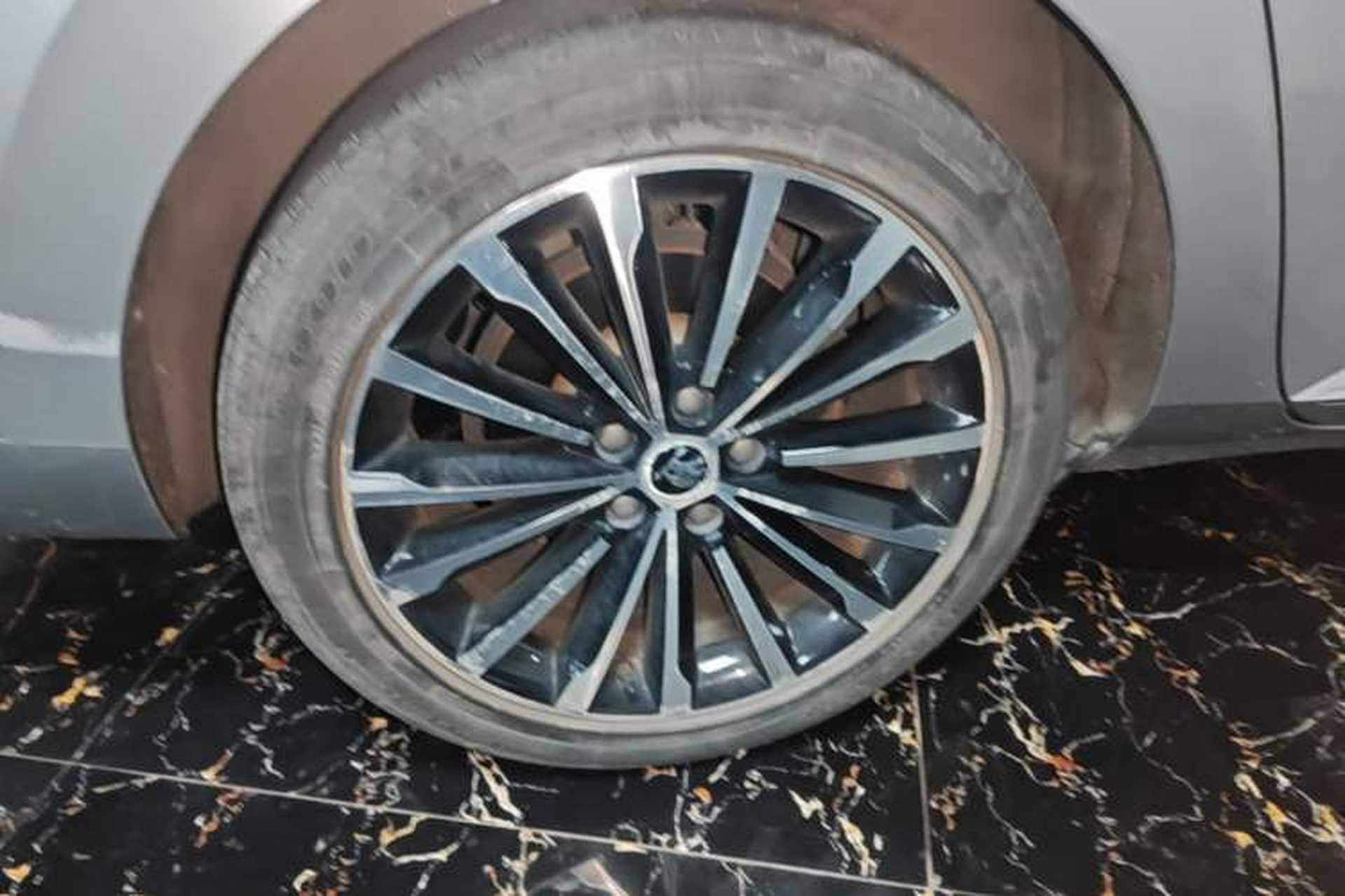 Used Skoda Superb 2016 TSI280 DSG Innovation Edition Right Rear Wheel Hub
