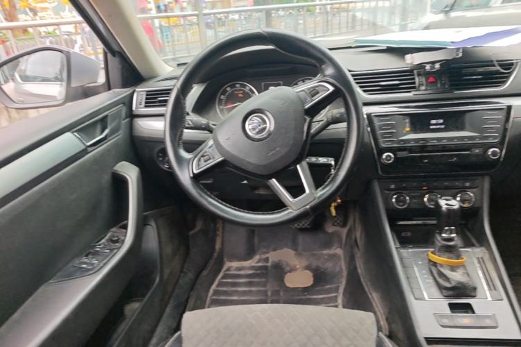 Used Skoda Superb 2016 TSI330 DSG Innovation Edition Steering Wheel