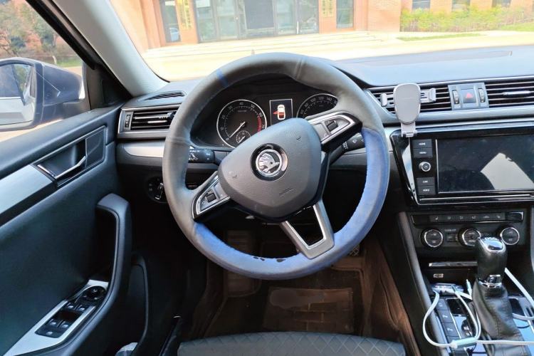 Used Skoda Superb 2016 TSI280 DSG Innovation Edition Steering Wheel