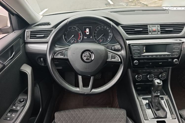 Used Skoda Superb 2016 TSI280 DSG Innovation Edition Steering Wheel