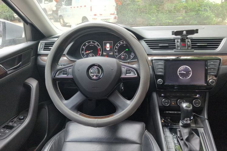 Used Skoda Superb 2016 TSI380 DSG Prestige Edition Steering Wheel