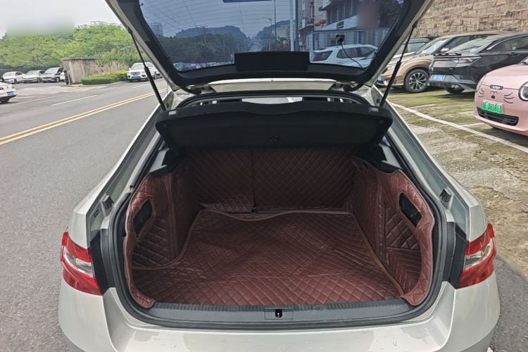 Used Skoda Superb 2016 TSI280 DSG Innovation Edition Trunk