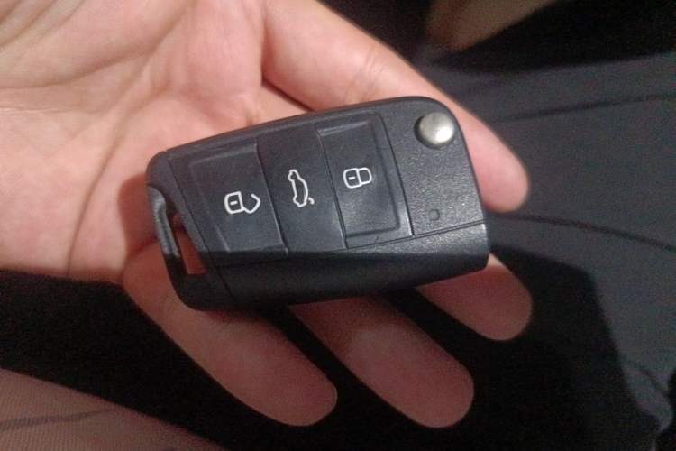Used Skoda Superb 2016 TSI330 DSG Smart Drive Edition Vehicle Key