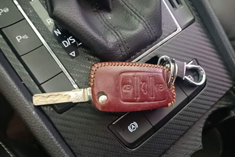 Used Skoda Superb 2016 TSI330 DSG Smart Drive Edition Vehicle Key