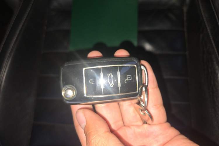 Used Skoda Superb 2016 TSI330 DSG Smart Drive Edition Vehicle Key