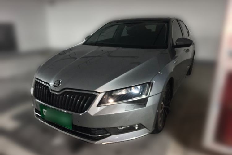 Used Skoda Superb 2016 TSI330 DSG Smart Drive Edition Guazi used car, China used car export, Used car for sale, Used  cars, Cheapest cars for sale