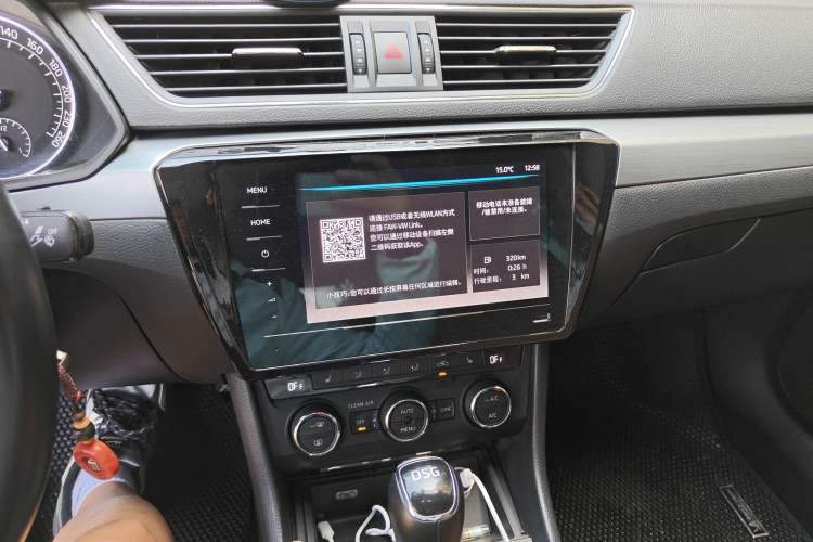 Used Skoda Superb 2016 TSI330 DSG Innovation Edition Audio And AC Panel