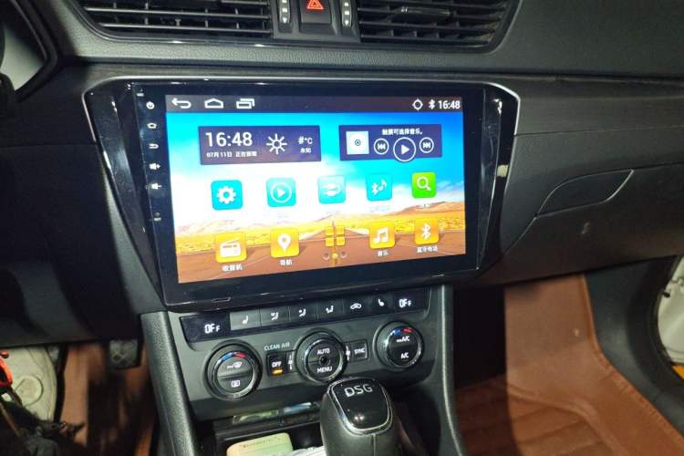Used Skoda Superb 2016 TSI330 DSG Innovation Edition Audio And AC Panel
