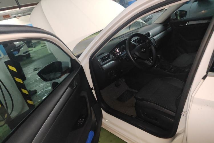 Used Skoda Superb 2016 TSI330 DSG Innovation Edition Driver Seat