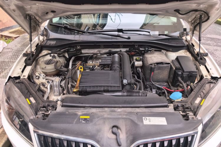 Used Skoda Superb 2016 TSI280 DSG Innovation Edition Engine Bay