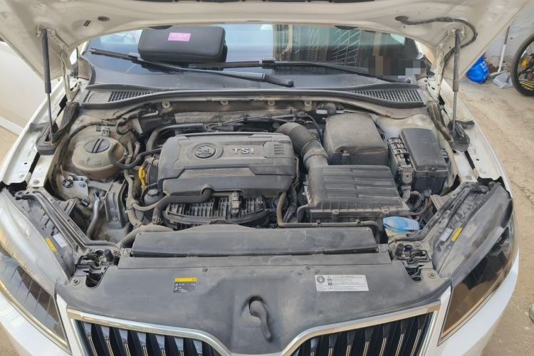 Used Skoda Superb 2016 TSI330 DSG Innovation Edition Engine Bay