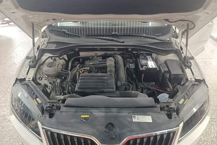 Used Skoda Superb 2016 TSI280 DSG Innovation Edition Engine Bay