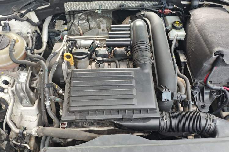 Used Skoda Superb 2016 TSI280 DSG Innovation Edition Engine Bay