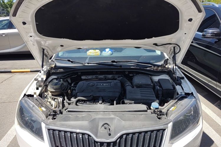 Used Skoda Superb 2016 TSI330 DSG Smart Drive Edition Engine Bay