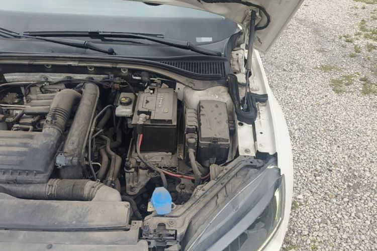 Used Skoda Superb 2016 TSI280 Manual Front-Drive Version Engine Bay Left