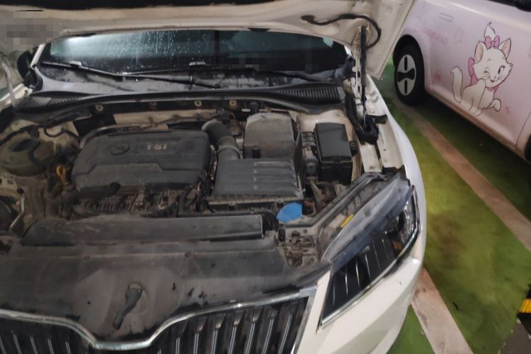 Used Skoda Superb 2016 TSI330 DSG Innovation Edition Engine Bay Left