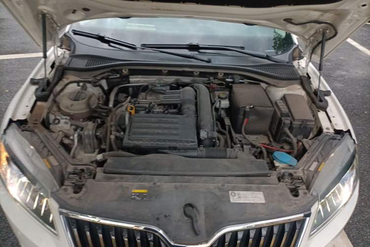 Used Skoda Superb 2016 TSI280 DSG Innovation Edition Engine Bay