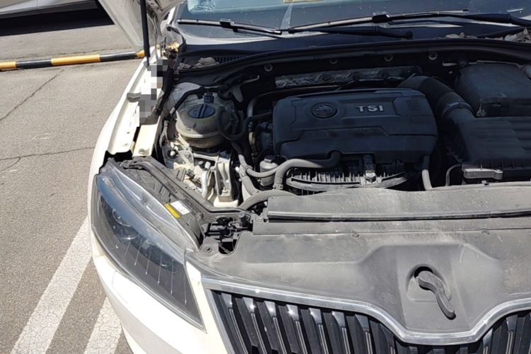 Used Skoda Superb 2016 TSI330 DSG Smart Drive Edition Engine Bay Right