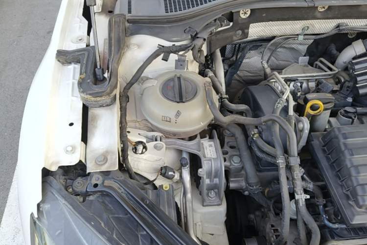 Used Skoda Superb 2016 TSI280 DSG Innovation Edition Engine Bay Right