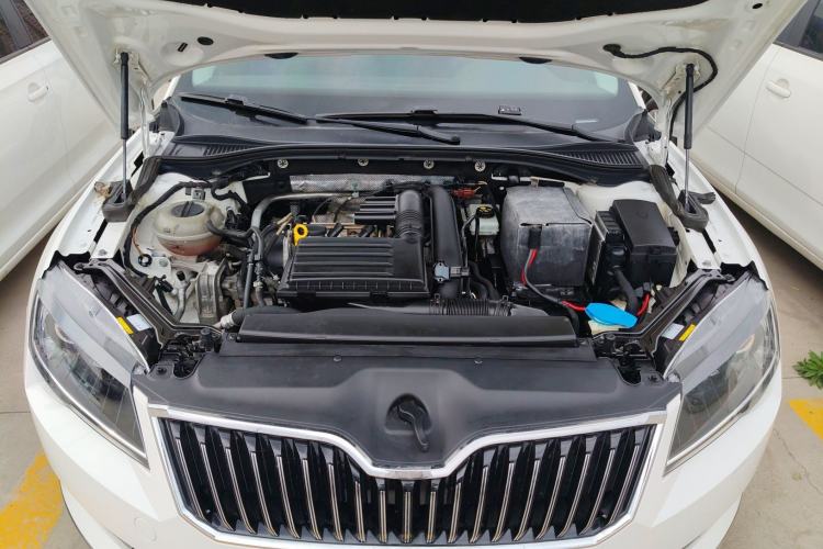 Used Skoda Superb 2016 TSI280 DSG Innovation Edition Engine Bay