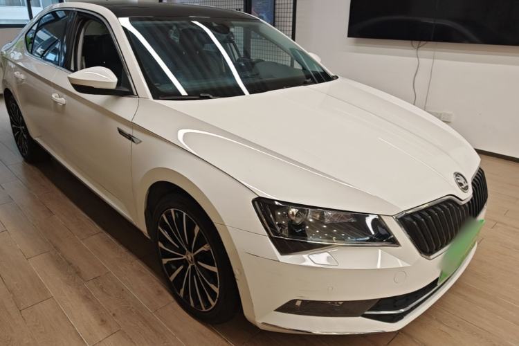 Used Skoda Superb 2016 TSI330 DSG Smart Drive Edition Exterior 1