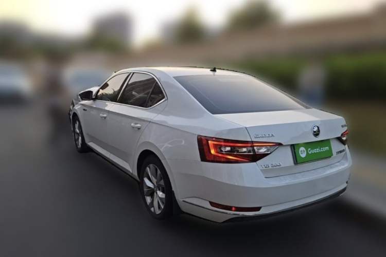 Used Skoda Superb 2016 TSI280 DSG Innovation Edition Exterior 5