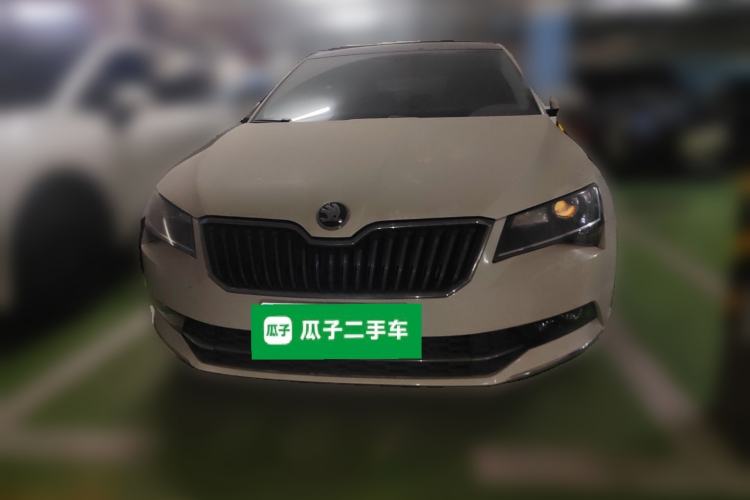 Used Skoda Superb 2016 TSI330 DSG Innovation Edition Front
