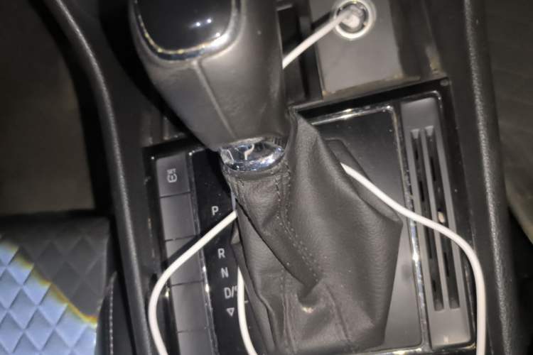 Used Skoda Superb 2016 TSI280 DSG Innovation Edition Gear Lever