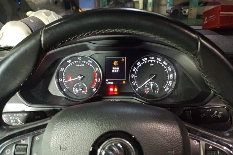 Used Skoda Superb 2016 TSI330 DSG Innovation Edition Instrument Cluster