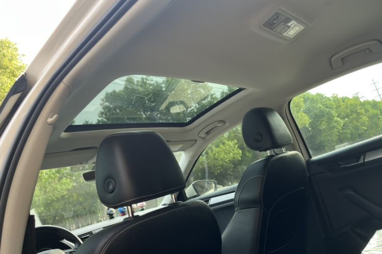 Used Skoda Superb 2016 TSI280 DSG Innovation Edition Interior 3