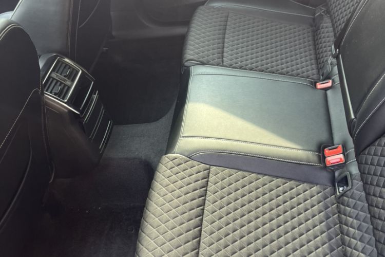 Used Skoda Superb 2016 TSI280 DSG Innovation Edition Interior 9
