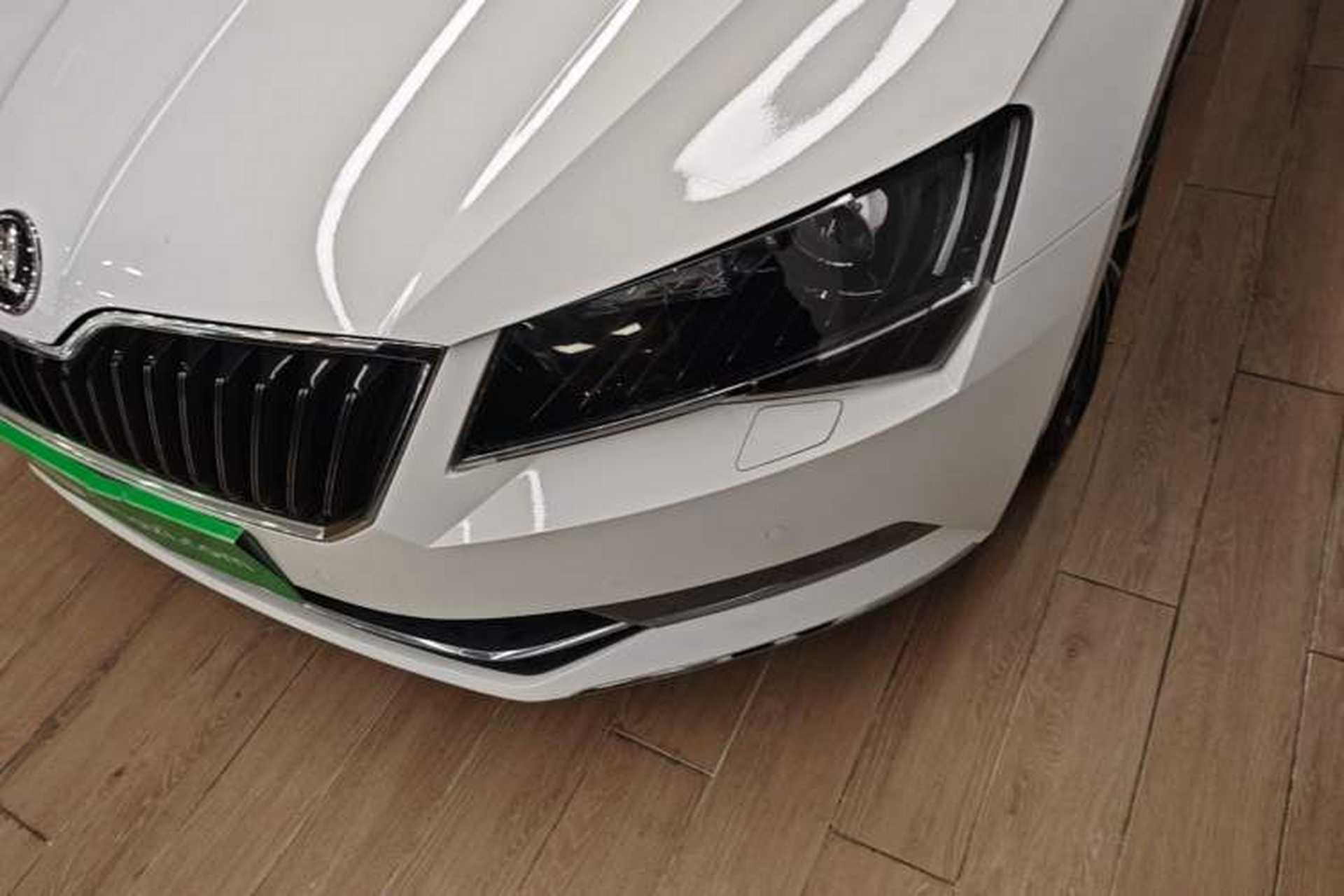 Used Skoda Superb 2016 TSI330 DSG Smart Drive Edition Left Front Headlight