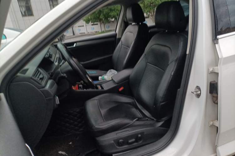 Used Skoda Superb 2016 TSI280 DSG Innovation Edition Left Front Seat